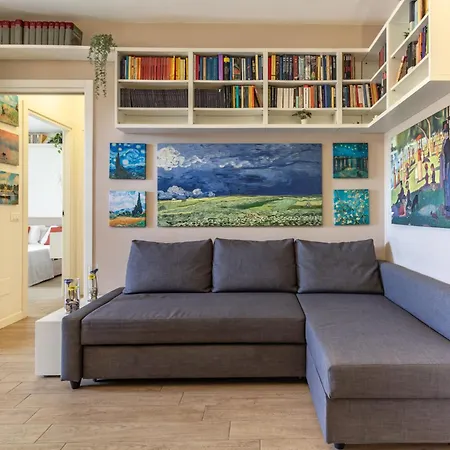 דירה House Of Paintings By Tuscanywego *